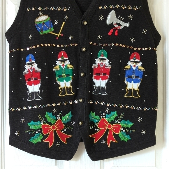 Victoria Jones 90's Vintage Embroidered & Beaded Holiday Sweater Vest Black M - Picture 5 of 9
